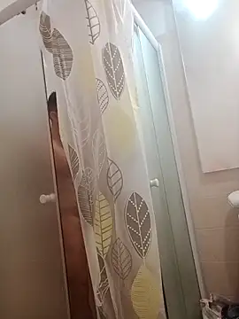 platone09 online show from December 2025 08:26:01 PM