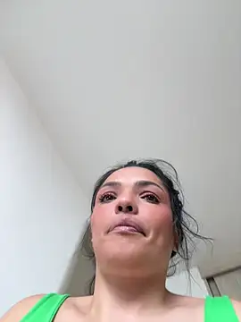 LaraDanverss online show from August 2026 09:17:01 PM