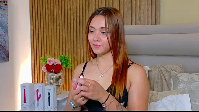 Snapshot of LondraBlush chatting on May 2026 04:04:02 PM LondraBlush online show from May 2026 04:04:02 PM