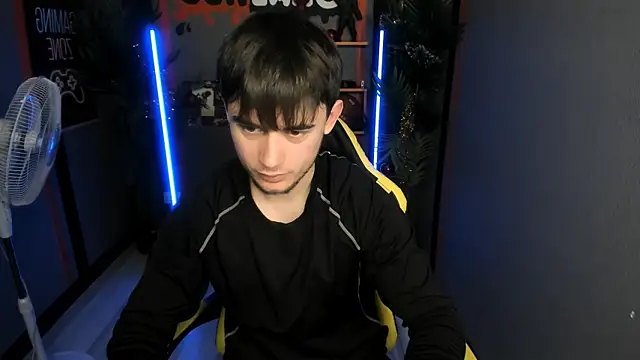 AlejandroEllias online show from January 2026 06:07:01 AM