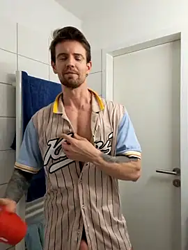 Snapshot of Mystery_Mark chatting on March 2026 05:20:01 PM Mystery Mark online show from March 2026 05:20:01 PM