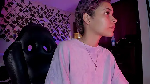 Anny Kiitty online show from February 2026 03:27:02 AM