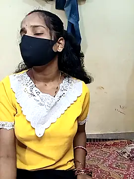 Desi Hot Queen online show from November 2025 03:06:01 AM