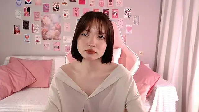 Lexi Bottom online show from December 2025 01:55:01 AM