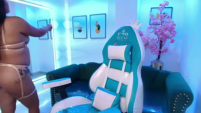 Gemma bellini online show from March 2026 07:20:02 PM