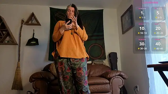 Snapshot of bruisedblossoms chatting on February 2026 05:22:02 PM bruisedblossoms online show from February 2026 05:22:02 PM