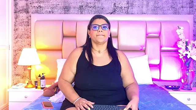 SelennaCooper online show from March 2026 11:54:01 AM