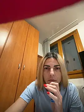 Snapshot of feliciafelon chatting on December 2025 08:27:01 PM feliciafelon online show from December 2025 08:27:01 PM