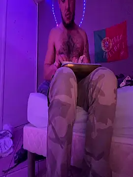 Snapshot of tarzandusud chatting on November 2025 03:23:01 AM tarzandusud online show from November 2025 03:23:01 AM