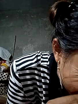 mon1-day online show from December 2025 12:33:02 PM