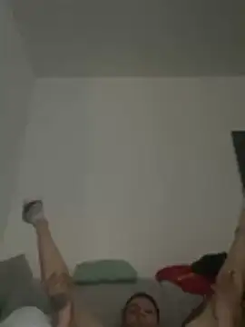 Krijo86 online show from April 2026 05:11:01 AM