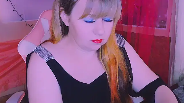 Snapshot of BESTLOLA chatting on July 2026 09:23:01 AM BESTLOLA online show from July 2026 09:23:01 AM