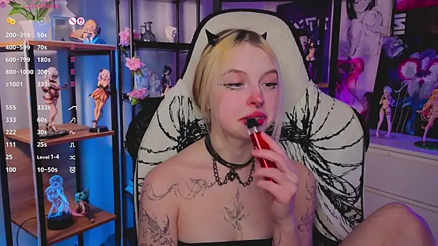 ElvenQueen online show from November 2025 04:21:02 PM