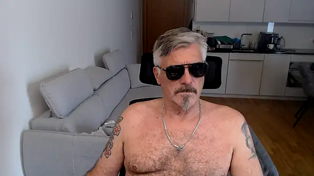 Buidapest online show from March 2026 01:02:01 PM