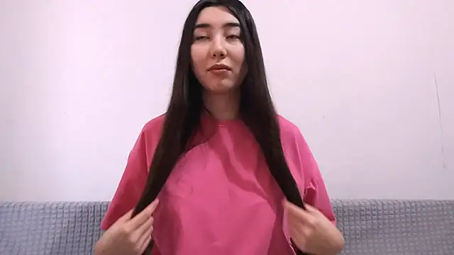 Snapshot of Alice_puff chatting on November 2025 10:21:01 AM Alice puff online show from November 2025 10:21:01 AM