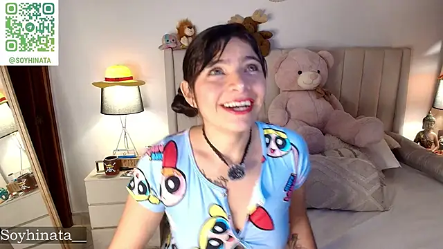 Snapshot of Emyii_ chatting on June 2026 02:00:01 AM Emyii online show from June 2026 02:00:01 AM
