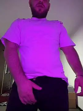 Snapshot of Andreiandu23 chatting on April 2026 06:49:01 PM Andreiandu23 online show from April 2026 06:49:01 PM