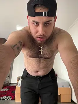 Snapshot of Andreiandu23 chatting on April 2026 02:15:01 PM Andreiandu23 online show from April 2026 02:15:01 PM