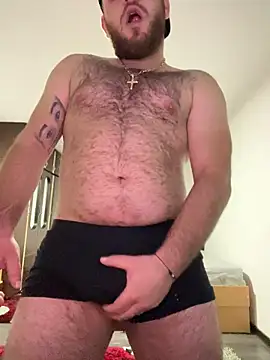 Snapshot of Andreiandu23 chatting on April 2026 07:44:02 PM Andreiandu23 online show from April 2026 07:44:02 PM