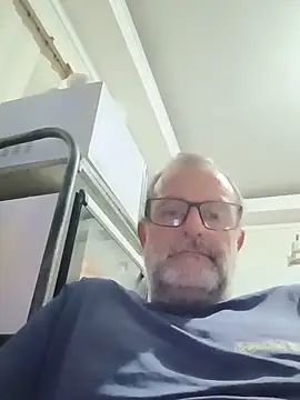 Snapshot of nard53 chatting on May 2026 12:40:02 AM nard53 online show from May 2026 12:40:02 AM