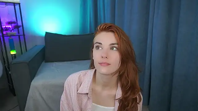 foxy cute4you online show from April 2026 07:44:02 PM