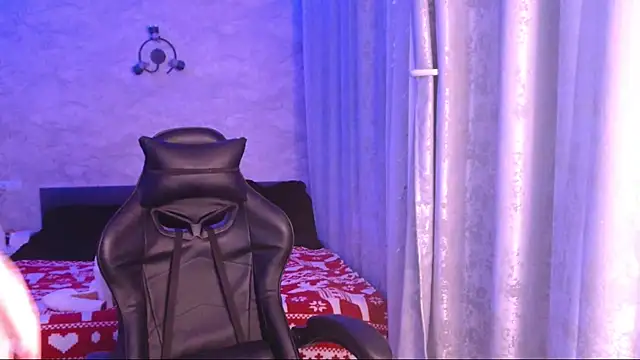  Honey sunset  online show from December 2025 07:44:01 PM