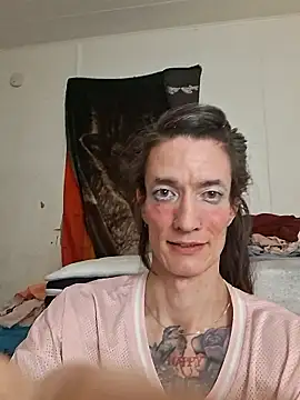 Snapshot of MaitressePomme3 chatting on January 2026 03:10:02 AM MaitressePomme3 online show from January 2026 03:10:02 AM