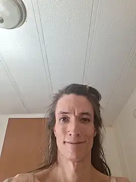 Snapshot of MaitressePomme3 chatting on February 2026 01:53:02 AM MaitressePomme3 online show from February 2026 01:53:02 AM