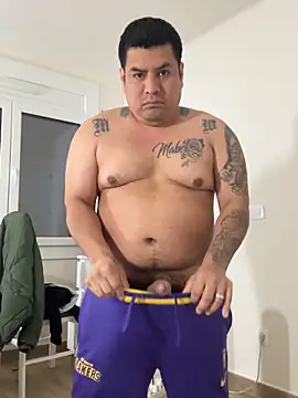 Pelotas2000 online show from November 2025 05:37:01 PM