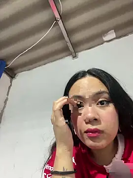 Snapshot of VioleeSaenz chatting on November 2025 05:07:02 AM VioleeSaenz online show from November 2025 05:07:02 AM