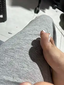 Snapshot of VioleeSaenz chatting on November 2025 04:56:02 AM VioleeSaenz online show from November 2025 04:56:02 AM