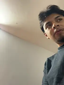 Snapshot of VioleeSaenz chatting on February 2026 06:26:01 AM VioleeSaenz online show from February 2026 06:26:01 AM