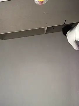 Snapshot of Yes-Baby-A chatting on December 2025 11:04:02 AM Yes-Baby-A online show from December 2025 11:04:02 AM