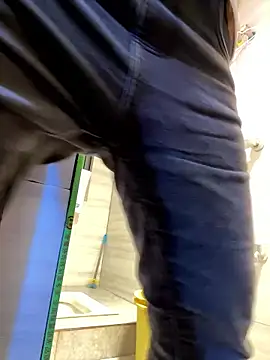 Snapshot of Yes-Baby-A chatting on January 2026 12:09:02 PM Yes-Baby-A online show from January 2026 12:09:02 PM