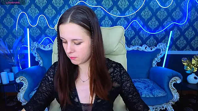 KarolinaSky online show from November 2025 01:44:02 PM