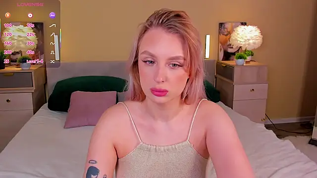 KiraRuiz online show from February 2026 01:04:01 AM