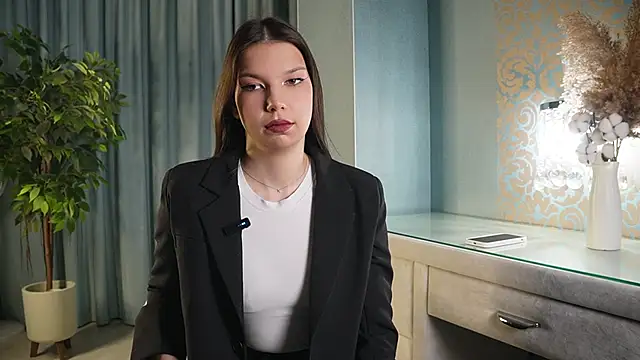 WendyArand online show from November 2025 11:14:01 AM