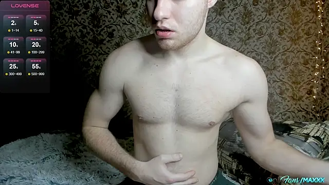 Snapshot of Maxhornyblondieman chatting on December 2025 10:22:02 AM Maxhornyblondieman online show from December 2025 10:22:02 AM