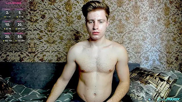 Maxhornyblondieman online show from March 2026 09:45:02 AM