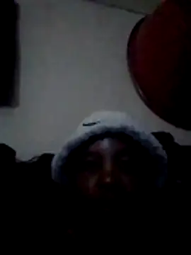 Beephipsxx online show from June 2026 03:58:01 PM