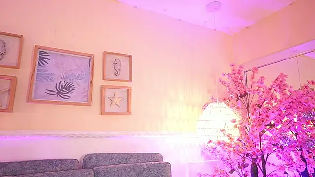 MeganLowell online show from February 2026 07:03:02 PM