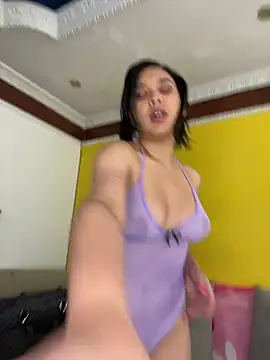 Snapshot of Esmerald_1111 chatting on February 2026 12:49:01 PM Esmerald 1111 online show from February 2026 12:49:01 PM