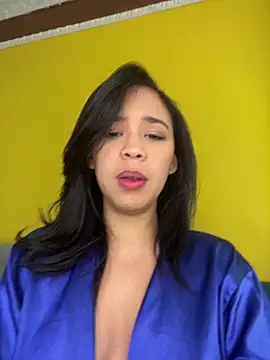 Esmerald 1111 online show from March 2026 12:11:01 PM