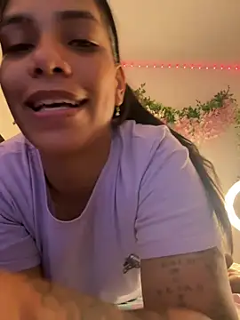 ArielleMillerr- online show from April 2026 05:27:01 PM