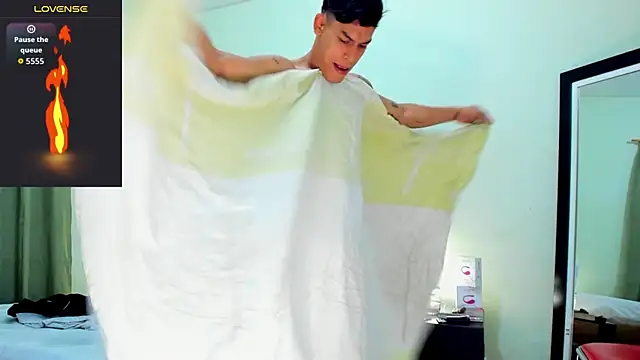 blorelopez online show from January 2026 05:38:02 PM