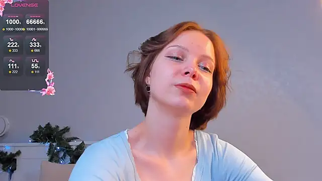 UmbraVelour online show from December 2025 01:40:02 PM