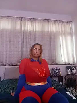 LaReineCleo online show from May 2026 10:44:01 AM