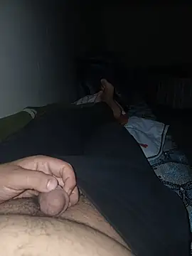 ouchenshadow2975 online show from November 2025 12:47:01 AM