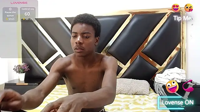 NoahJhonson69 online show from March 2026 11:18:01 AM