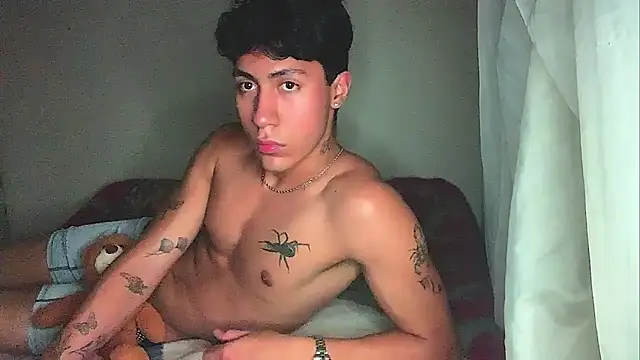 lyonjared  online show from December 2025 01:44:02 AM